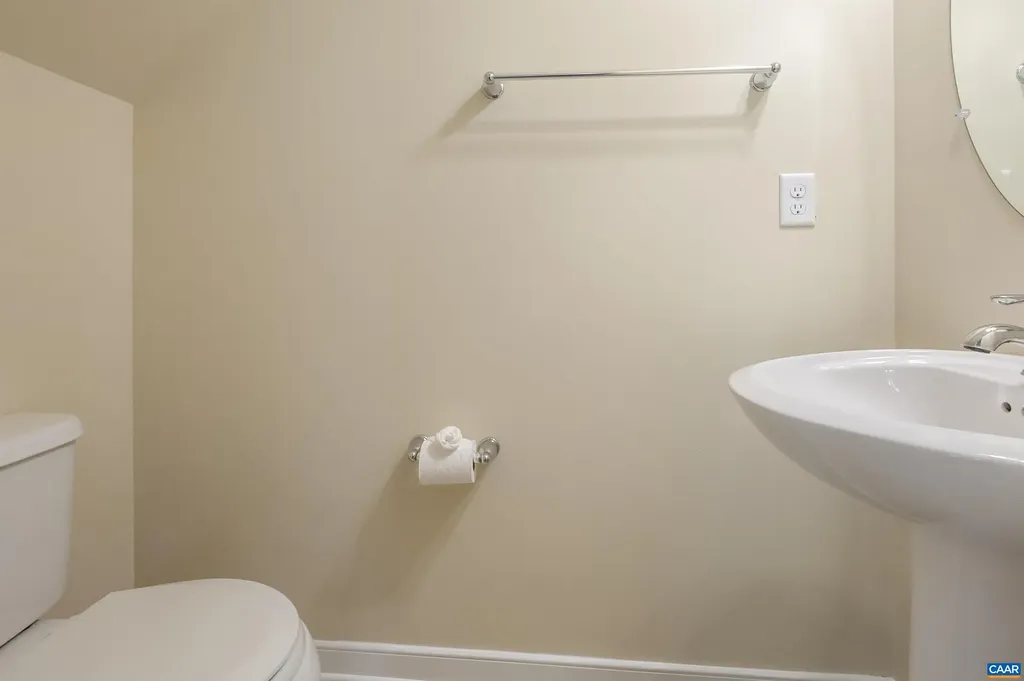 13 Zephyr Road Palmyra VA 22963