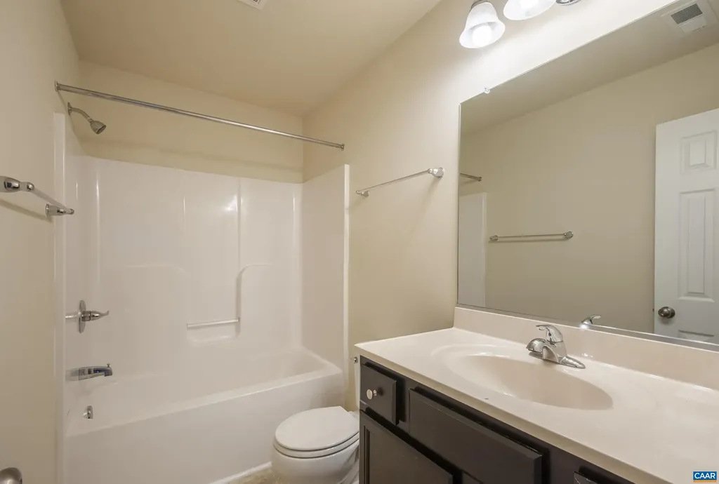 13 Zephyr Road Palmyra VA 22963