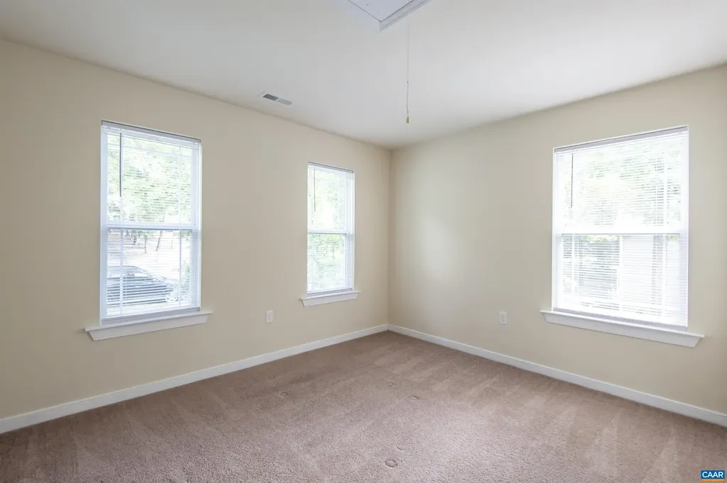 13 Zephyr Road Palmyra VA 22963