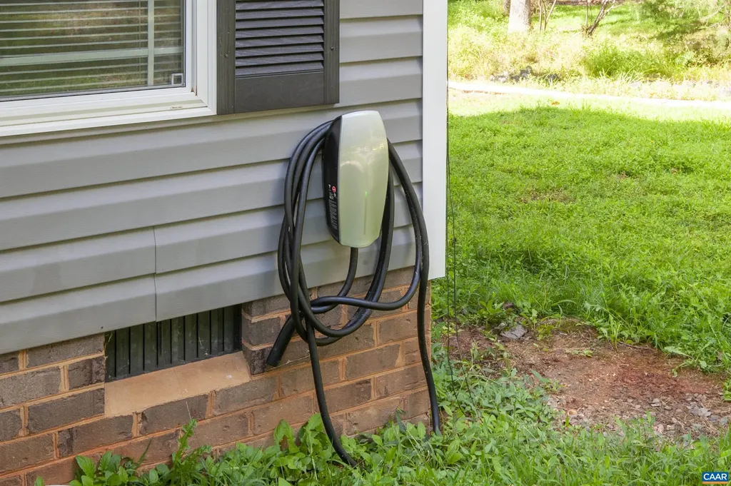 13 Zephyr Road Palmyra VA 22963