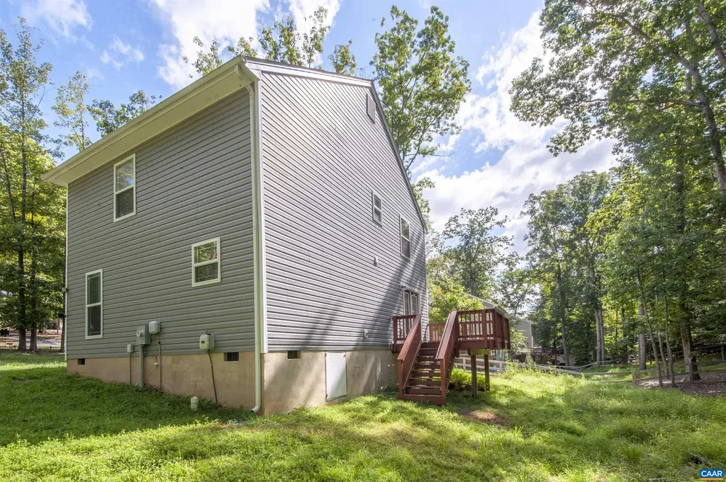 13 Zephyr Road Palmyra VA 22963