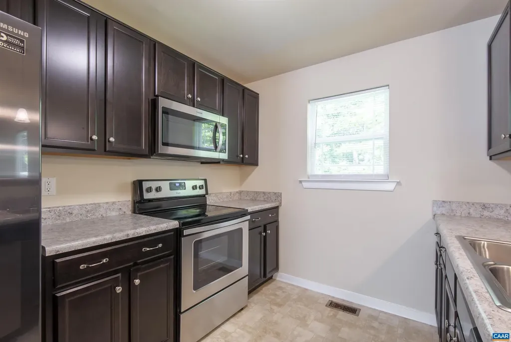 13 Zephyr Road Palmyra VA 22963