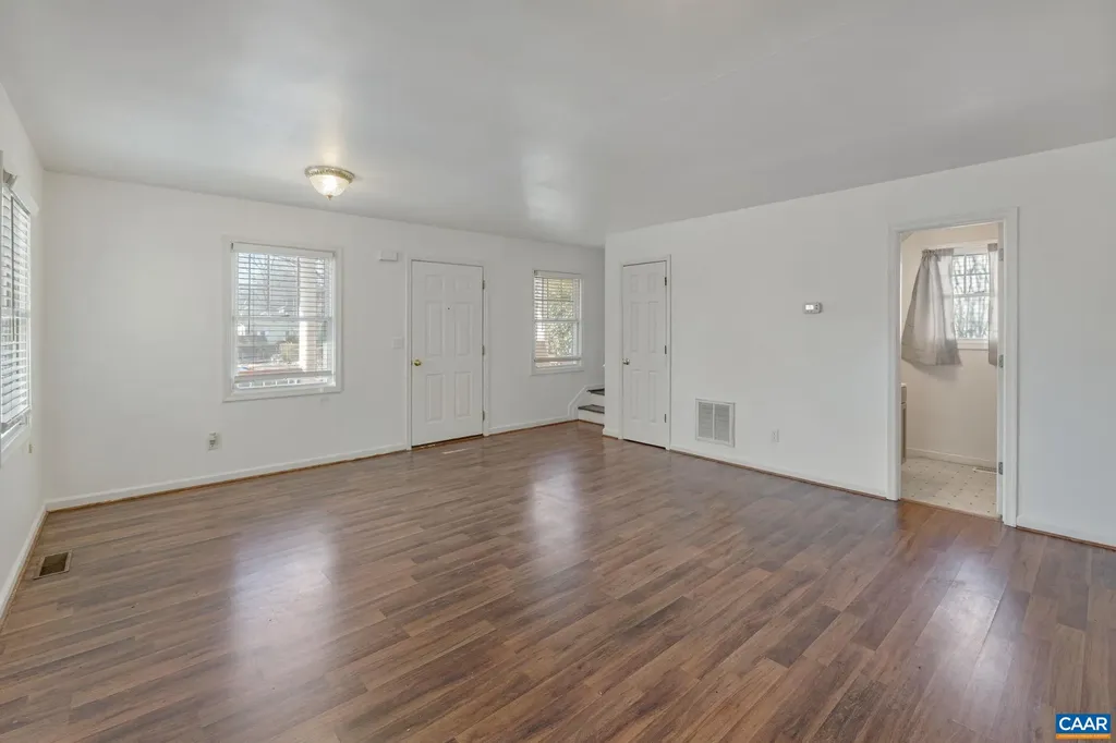 354 10 1/2 Street NW Charlottesville VA 22903