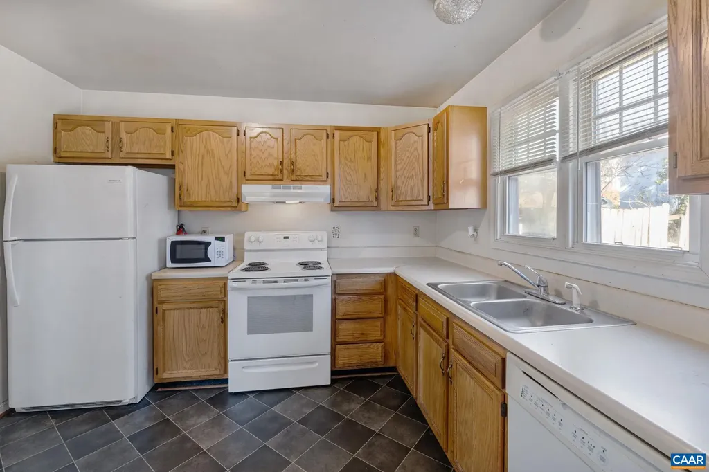 354 10 1/2 Street NW Charlottesville VA 22903