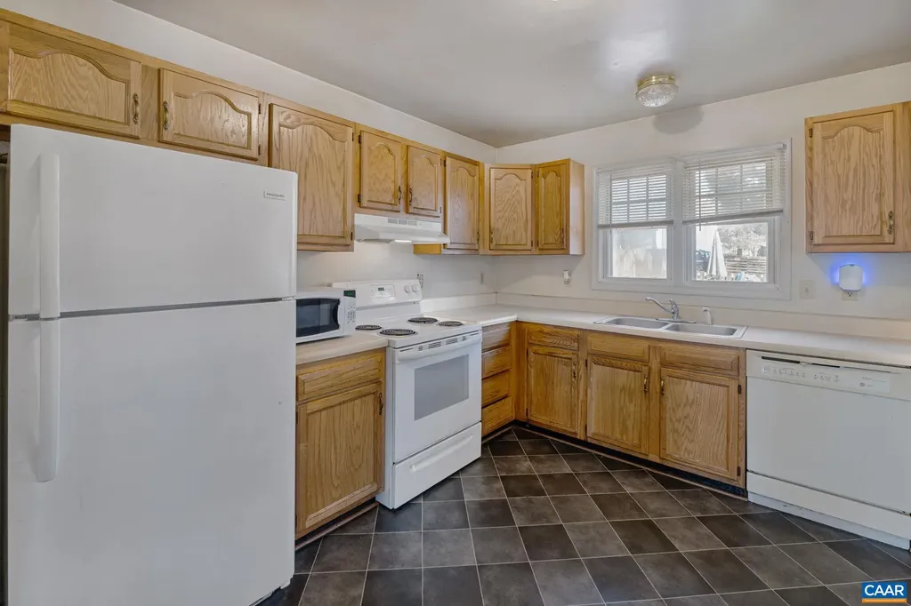 354 10 1/2 Street NW Charlottesville VA 22903