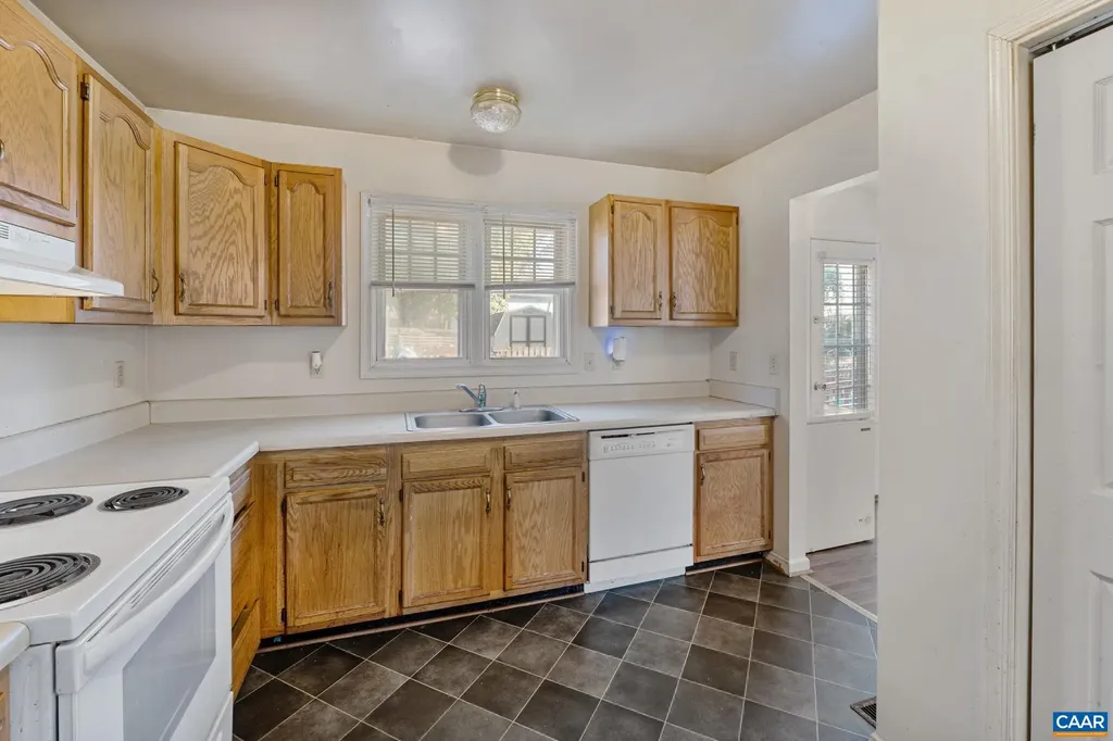 354 10 1/2 Street NW Charlottesville VA 22903