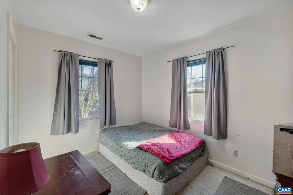 354 10 1/2 Street NW Charlottesville VA 22903