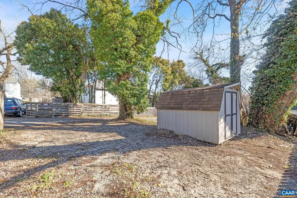 354 10 1/2 Street NW Charlottesville VA 22903