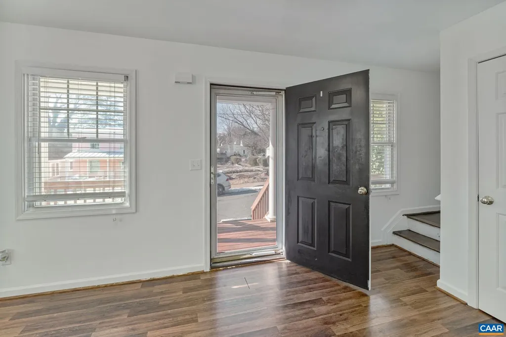 354 10 1/2 Street NW Charlottesville VA 22903