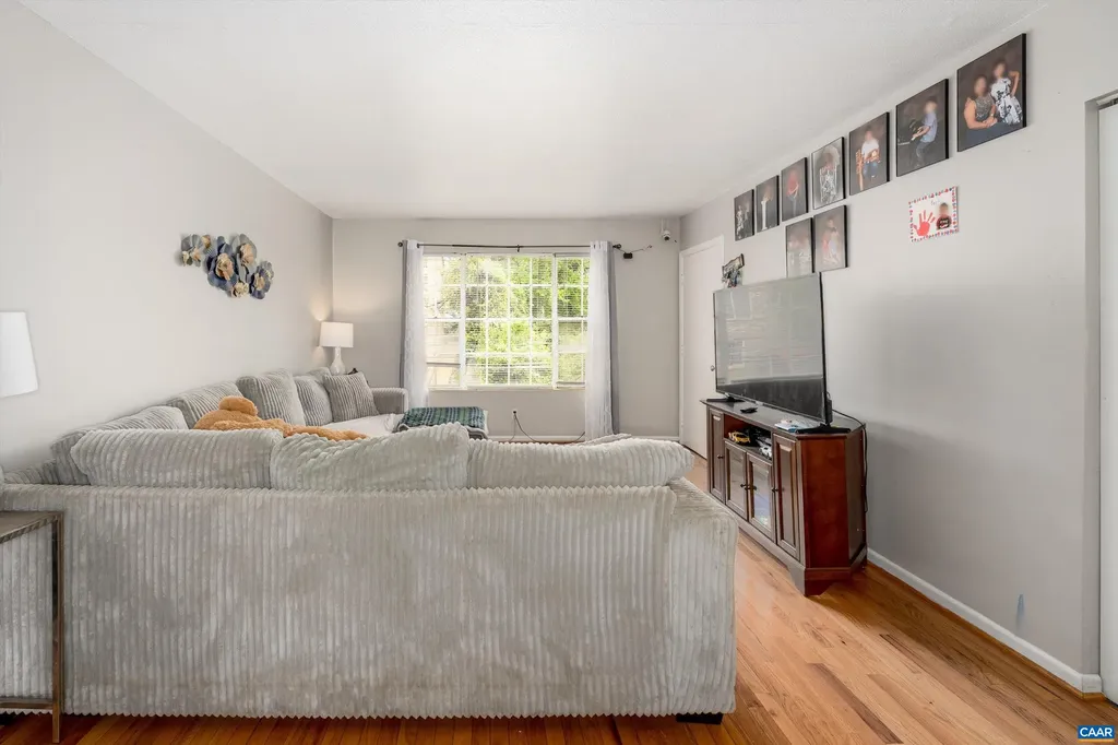 2517 Hydraulic Road Charlottesville VA 22901