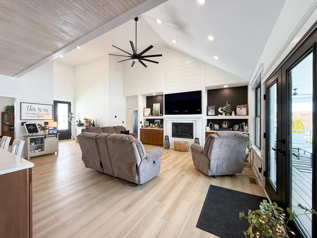 42 J Ranch Lane Fishersville VA 22939