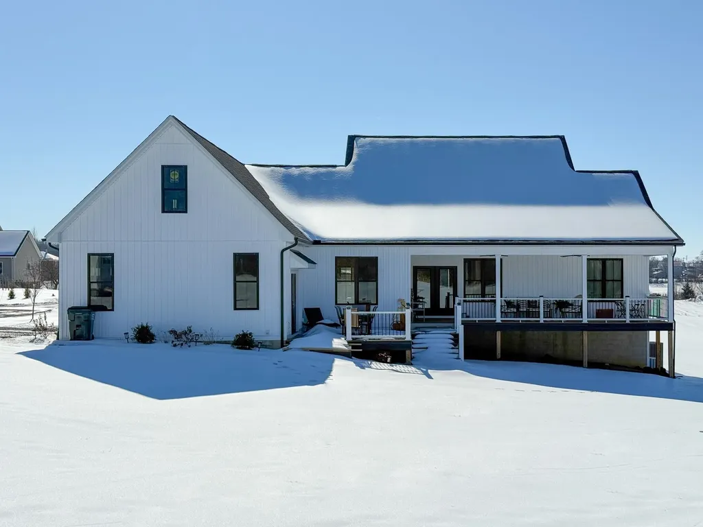 42 J Ranch Lane Fishersville VA 22939