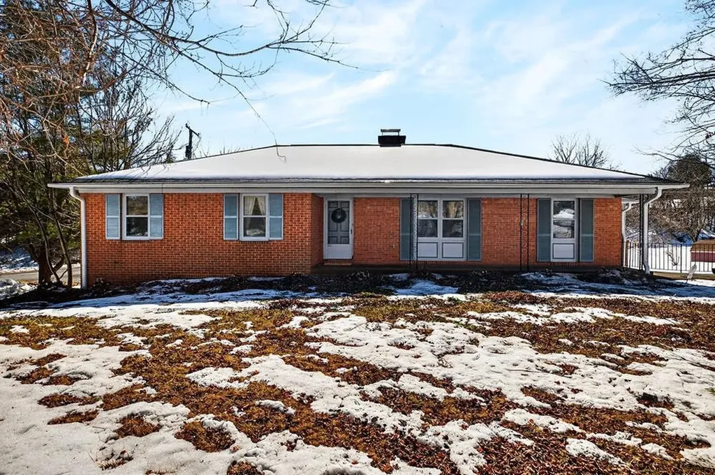 736 Middlebrook Road Staunton VA 24401