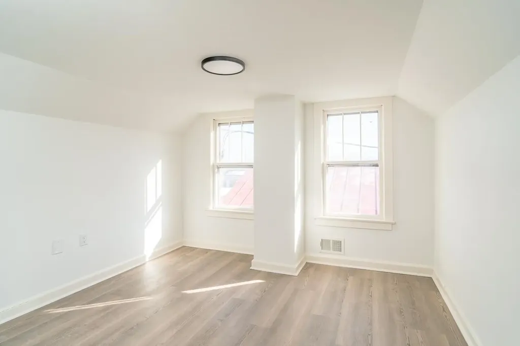 314 Spring Avenue W Elkton VA 22827