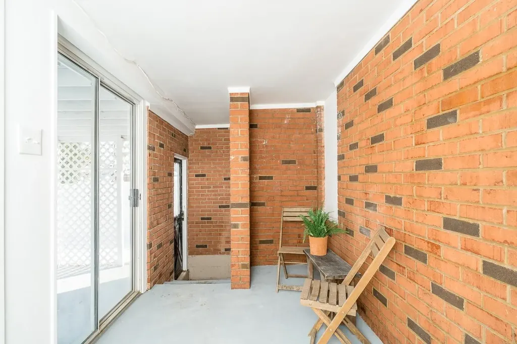 314 Spring Avenue W Elkton VA 22827