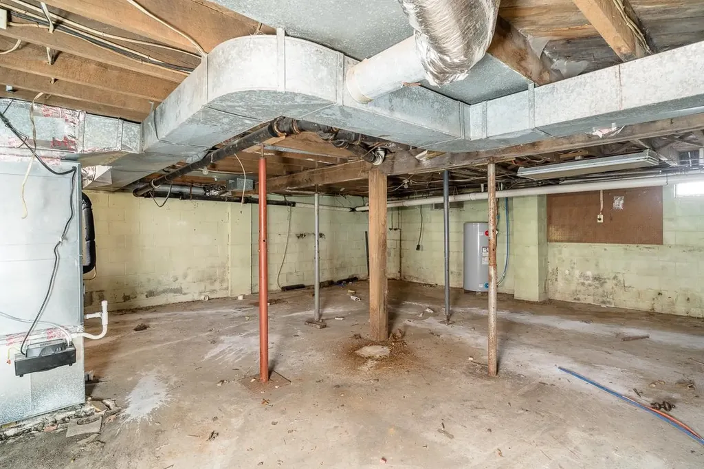 314 Spring Avenue W Elkton VA 22827