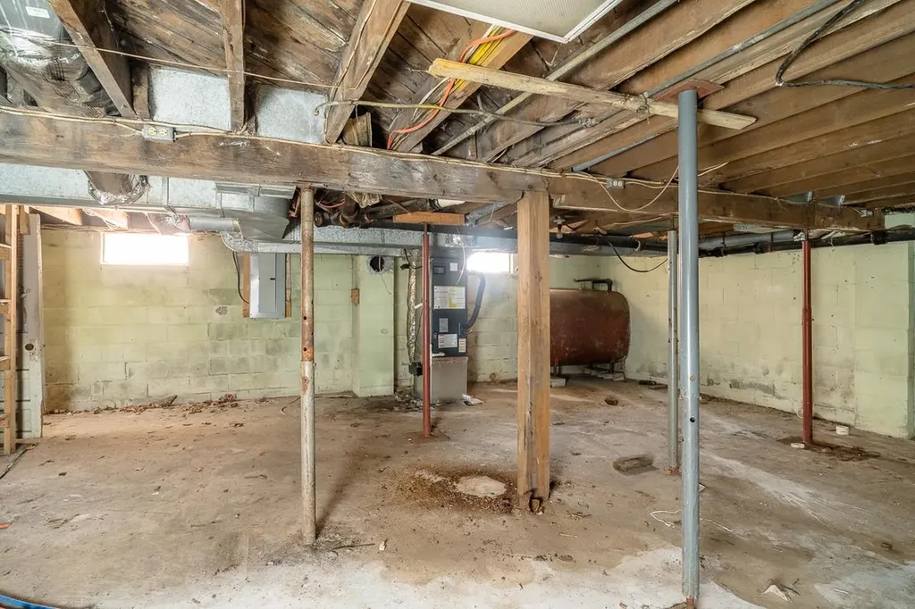 314 Spring Avenue W Elkton VA 22827