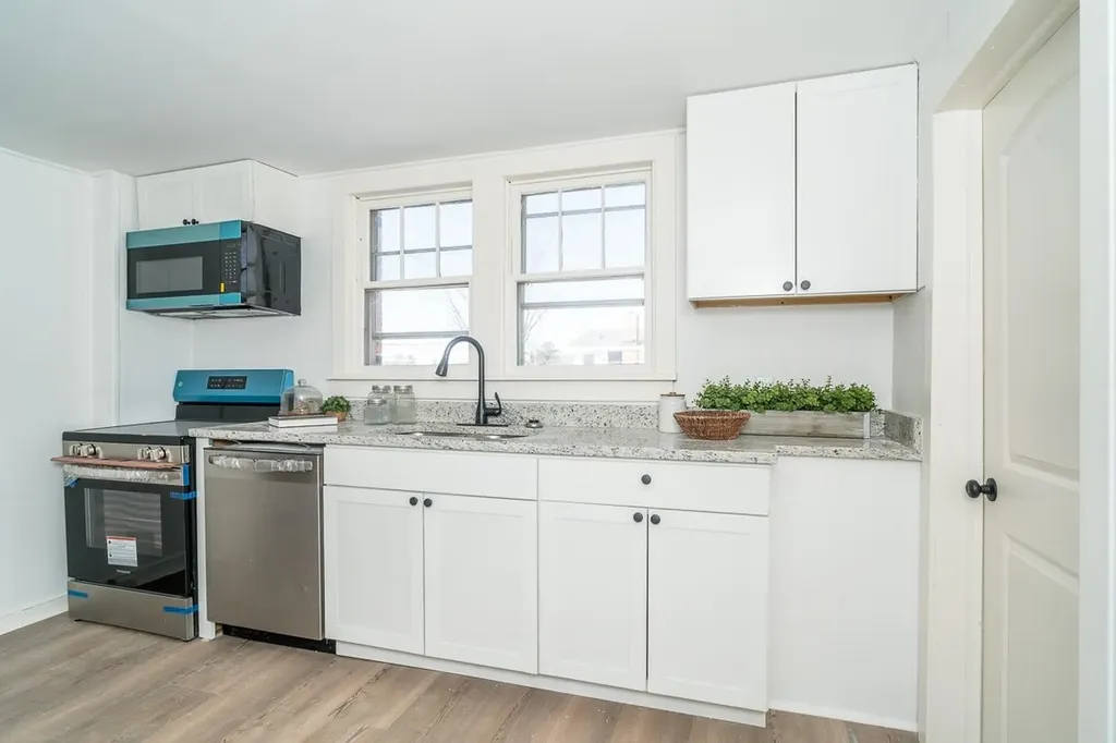 314 Spring Avenue W Elkton VA 22827