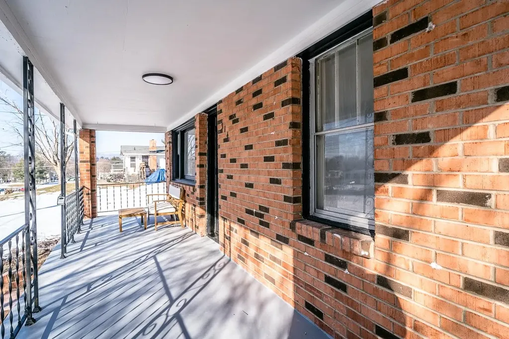 314 Spring Avenue W Elkton VA 22827