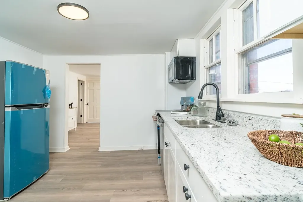 314 Spring Avenue W Elkton VA 22827