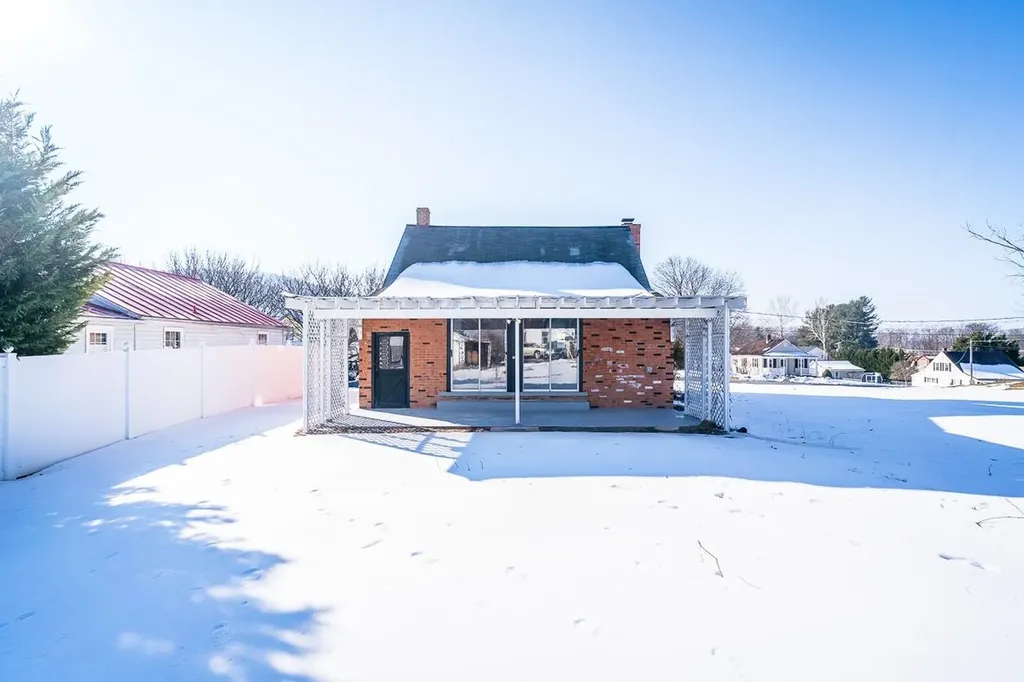 314 Spring Avenue W Elkton VA 22827