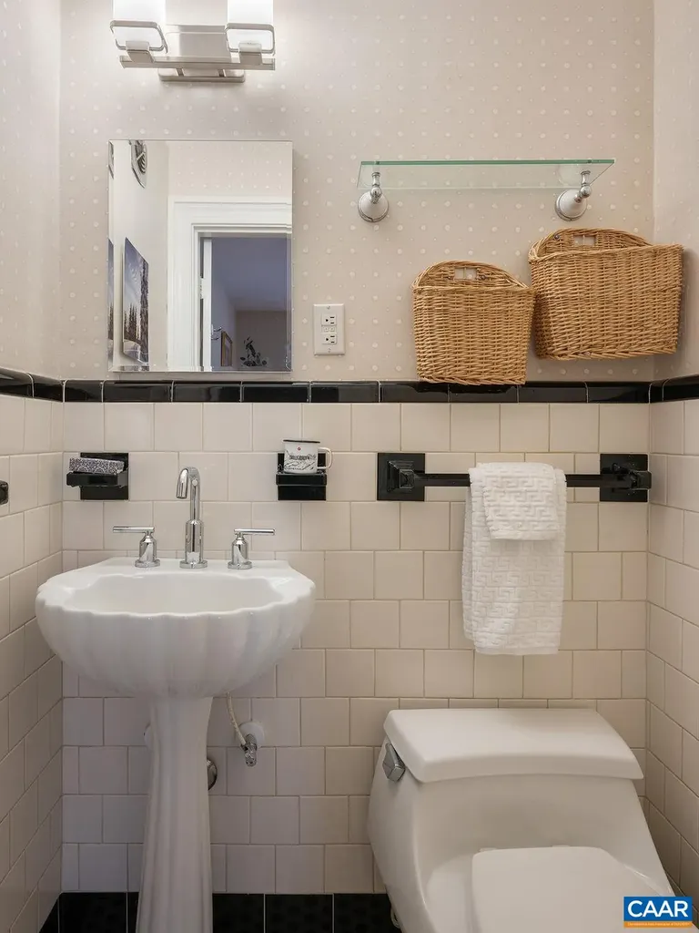 1621 Meadowbrook Heights Road Charlottesville VA 22901