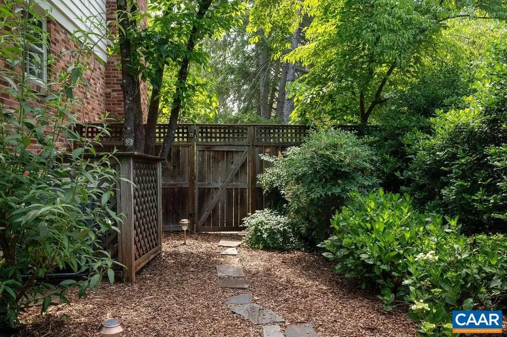 1621 Meadowbrook Heights Road Charlottesville VA 22901