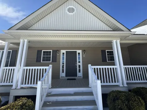 32 Riverhead Drive Staunton VA 24401