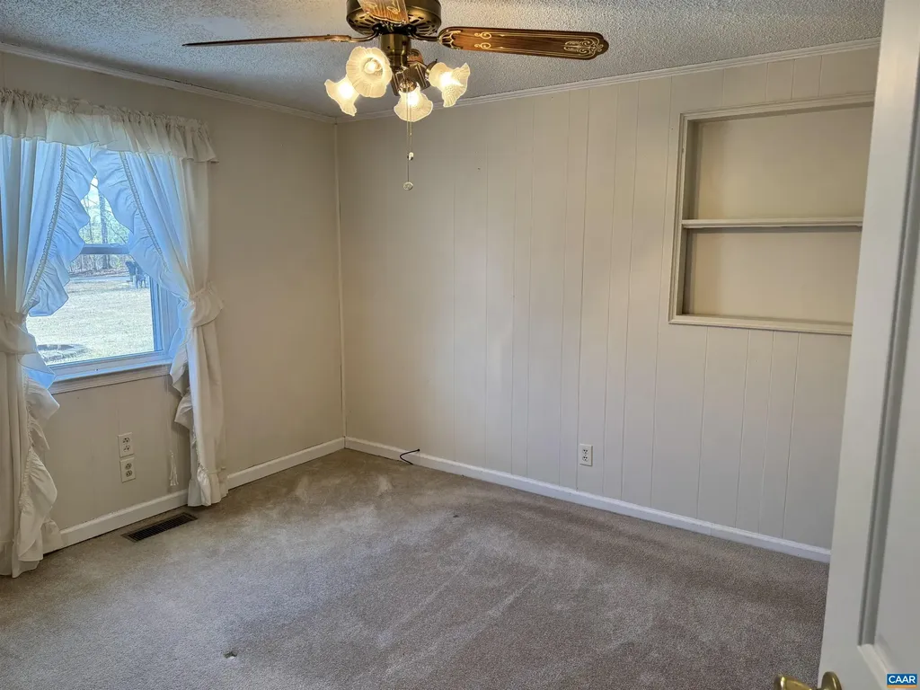 291 Arrow Head Lane Palmyra VA 22960