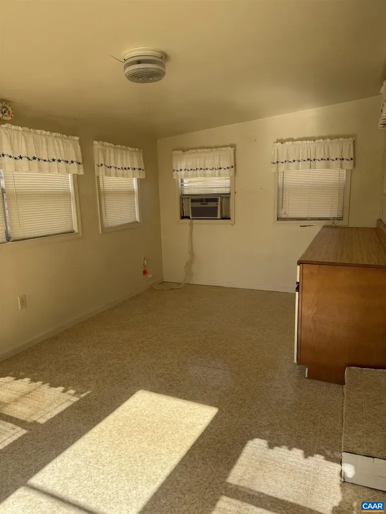 291 Arrow Head Lane Palmyra VA 22960