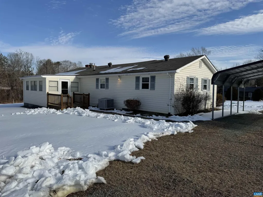 291 Arrow Head Lane Palmyra VA 22960