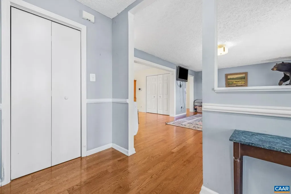 2325 Martin Kings Road Scottsville VA 24590