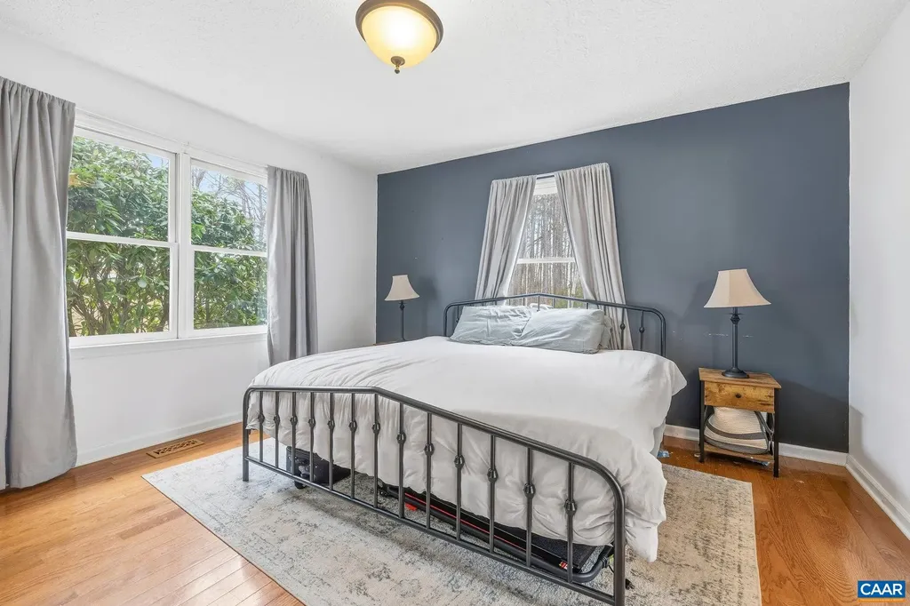 2325 Martin Kings Road Scottsville VA 24590