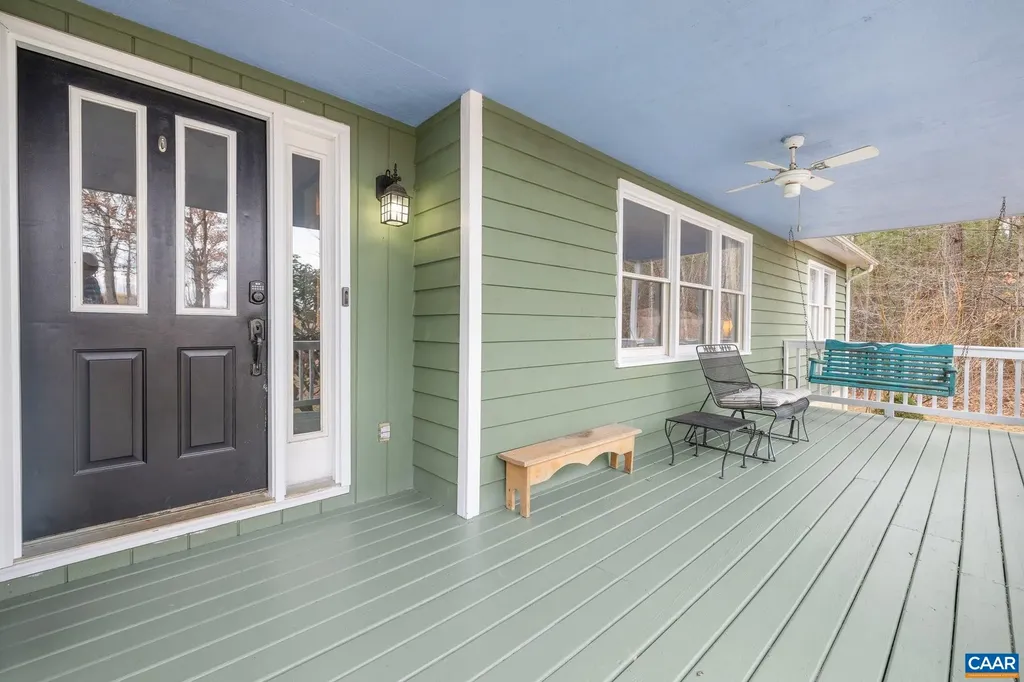 2325 Martin Kings Road Scottsville VA 24590