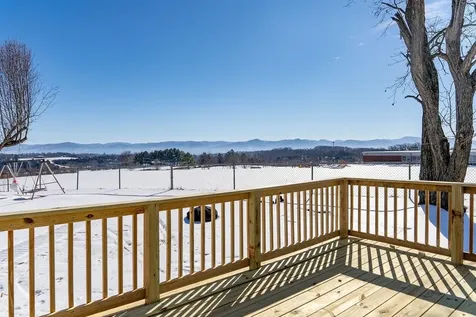 6474 Donnagail Drive E Penn Laird VA 22846