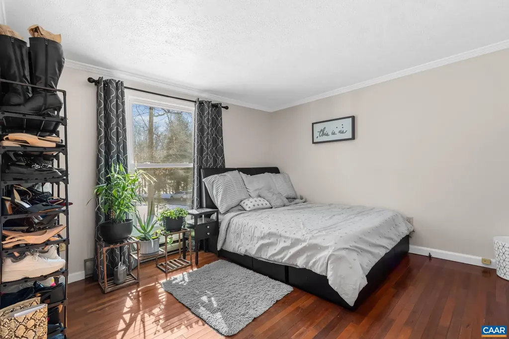 132 Pines Lane Shipman VA 22971