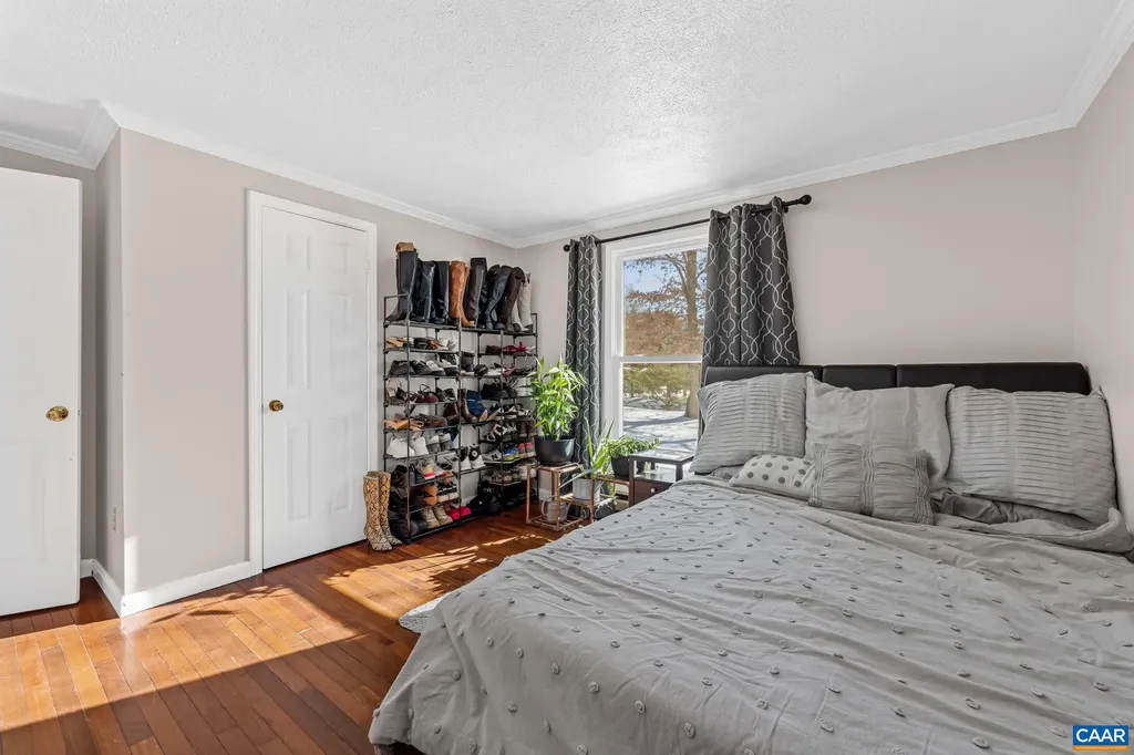 132 Pines Lane Shipman VA 22971