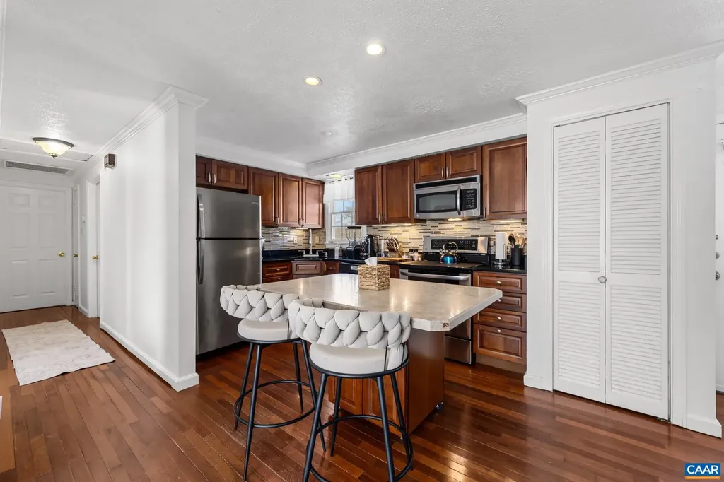 132 Pines Lane Shipman VA 22971