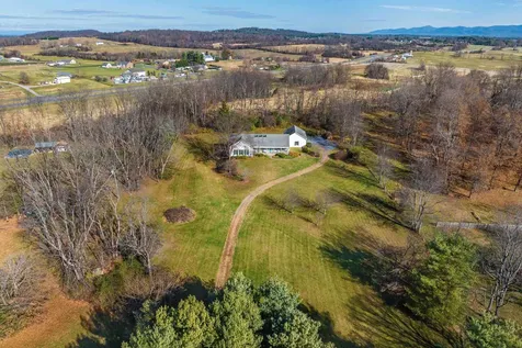 96 Shalom Road Waynesboro VA 22980