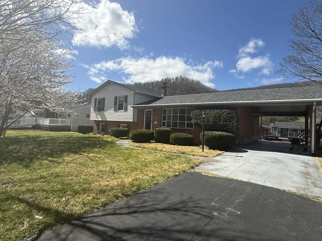 3010 Valley Ridge Road Covington VA 24426