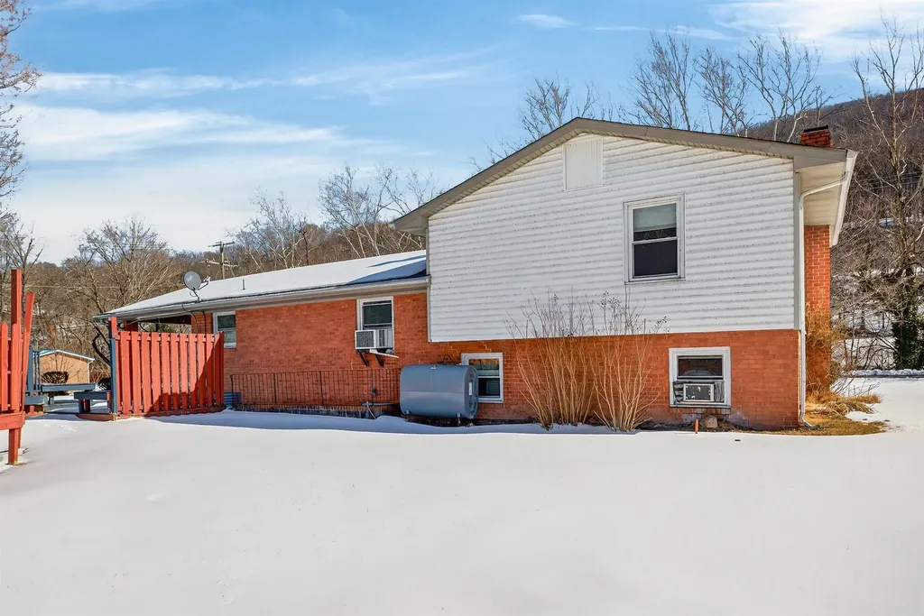 3010 Valley Ridge Road Covington VA 24426