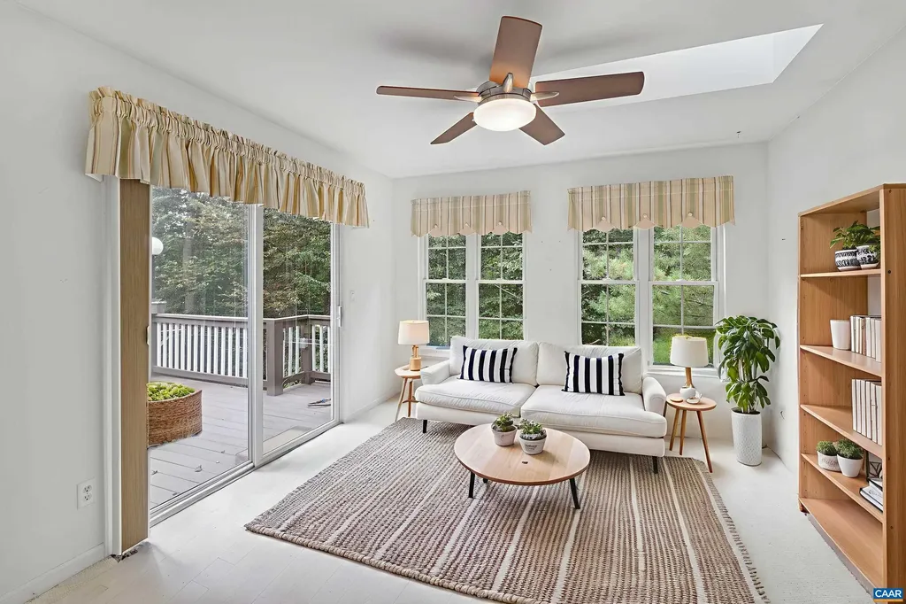 1 Windy Way Palmyra VA 22963