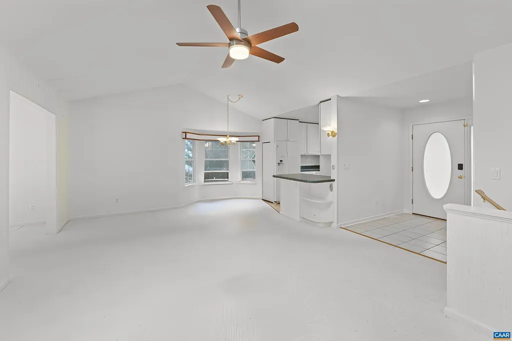 1 Windy Way Palmyra VA 22963