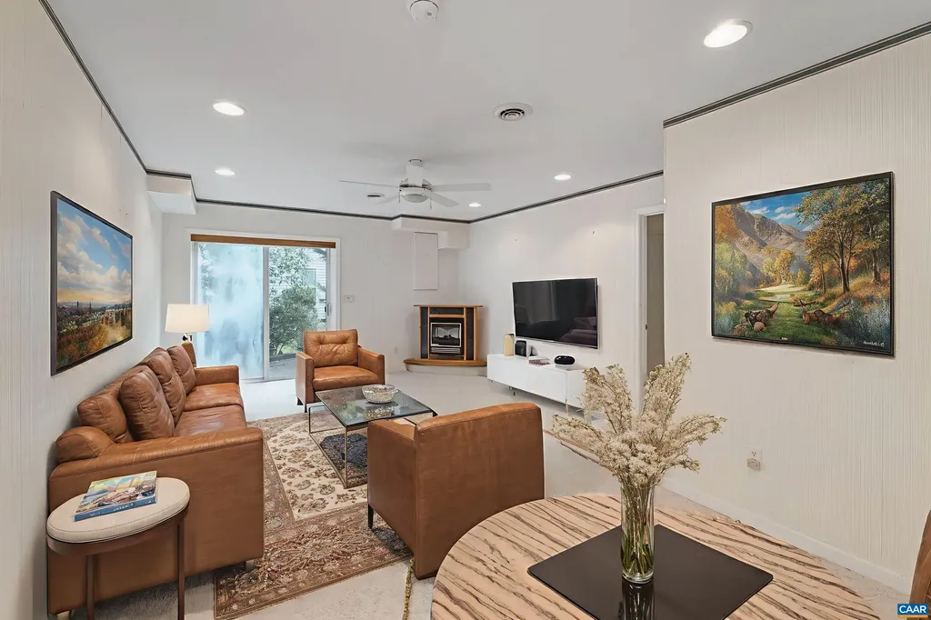 1 Windy Way Palmyra VA 22963