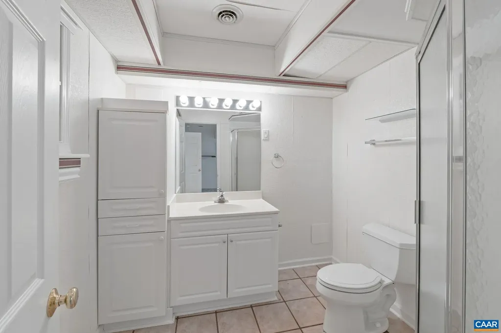 1 Windy Way Palmyra VA 22963