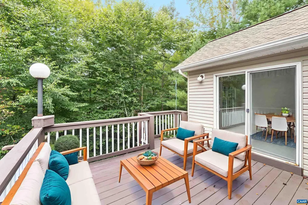 1 Windy Way Palmyra VA 22963