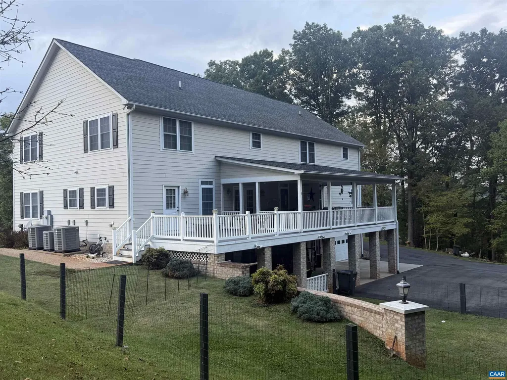 3206/3207 Scarlet Oak Lane Charlottesville VA 22911