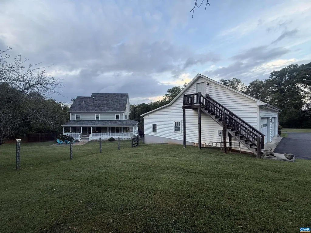 3206/3207 Scarlet Oak Lane Charlottesville VA 22911