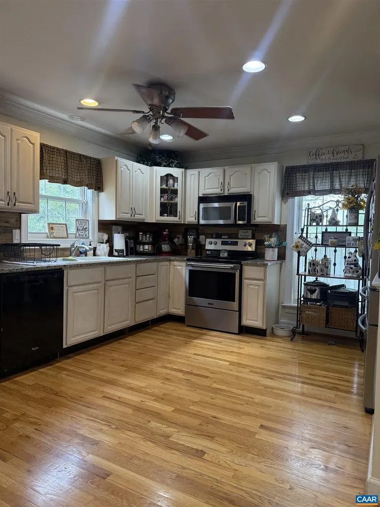 3206/3207 Scarlet Oak Lane Charlottesville VA 22911