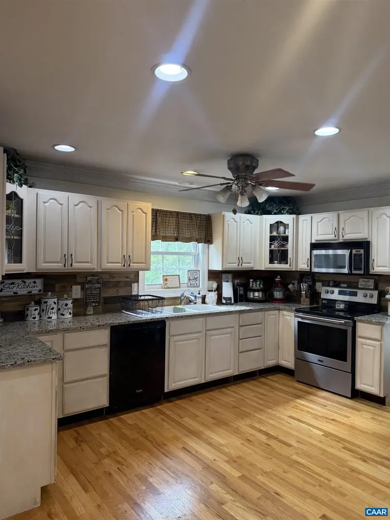 3206/3207 Scarlet Oak Lane Charlottesville VA 22911